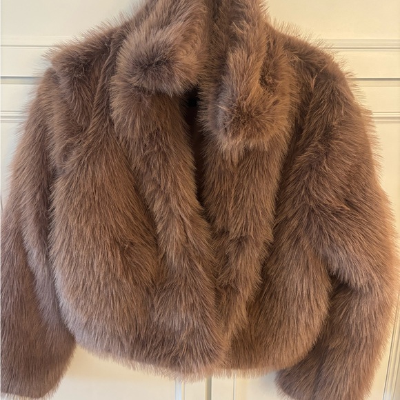Vici Undeniably Her Faux Fur Jacket in Mocha - Picture 3 of 5
